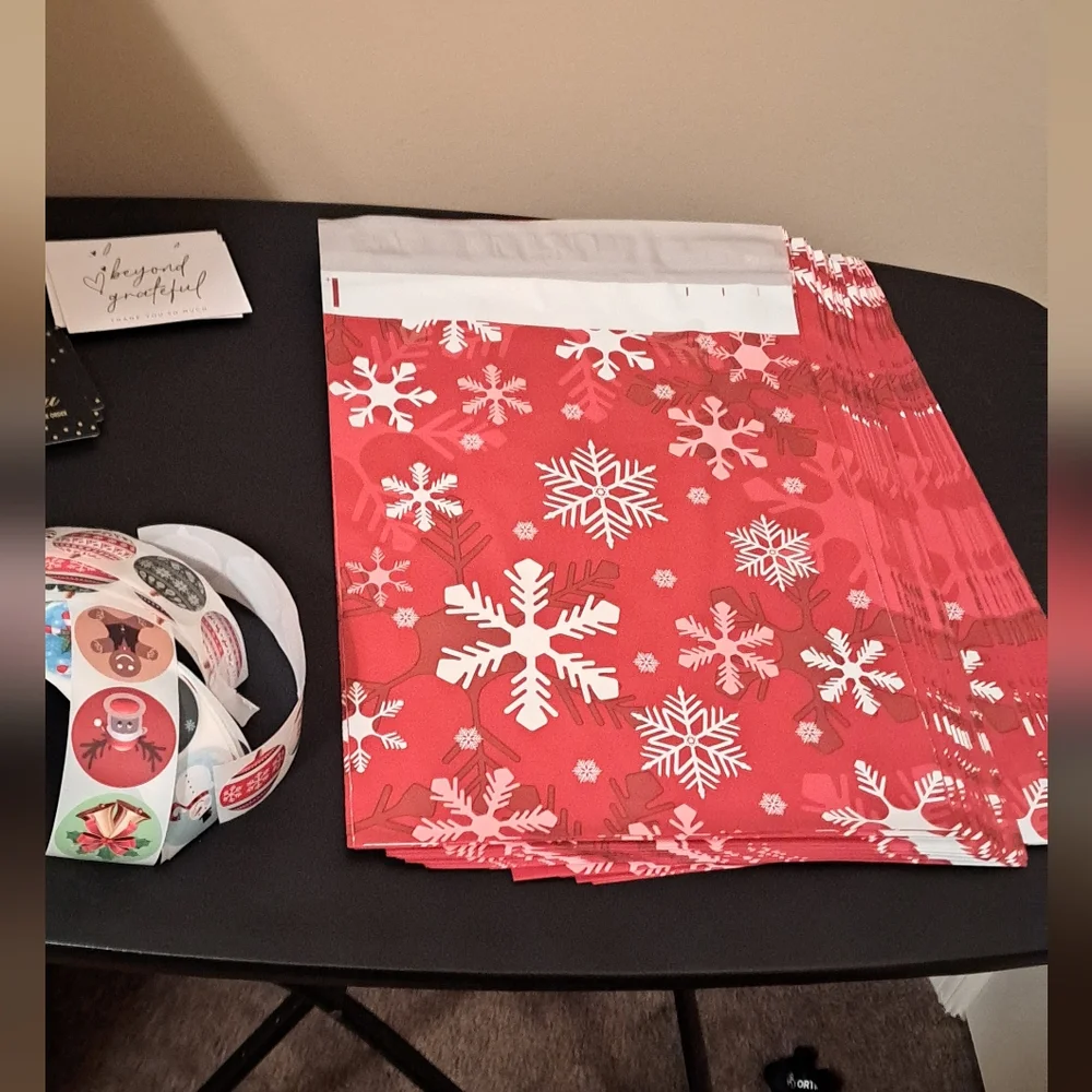 160 ct Christmas bundle